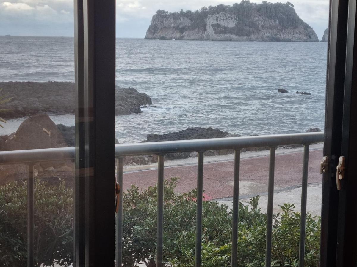 Jeju Amoje Villa ซอกวีโพ ภายนอก รูปภาพ