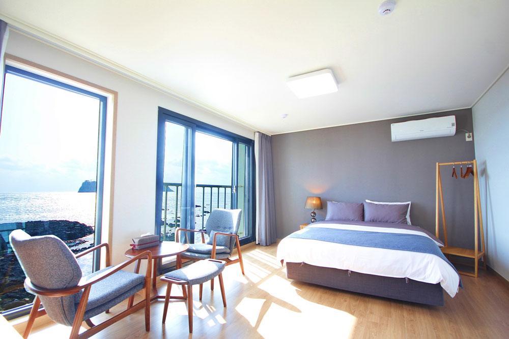 Jeju Amoje Villa ซอกวีโพ ภายนอก รูปภาพ