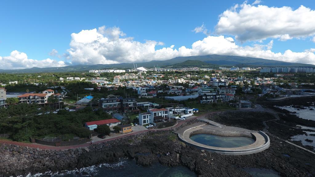 Jeju Amoje Villa ซอกวีโพ ภายนอก รูปภาพ